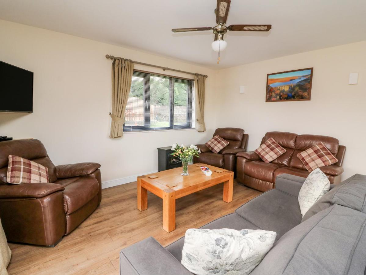 Caban Nant Ddu Villa Nantmel Bagian luar foto