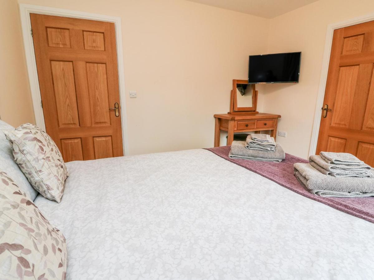 Caban Nant Ddu Villa Nantmel Bagian luar foto